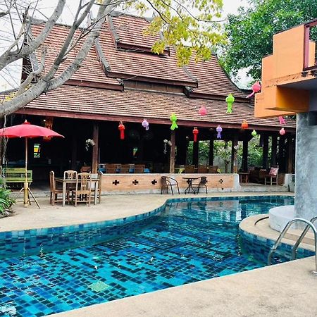 Amethyst Hotel Чиангмай Экстерьер фото