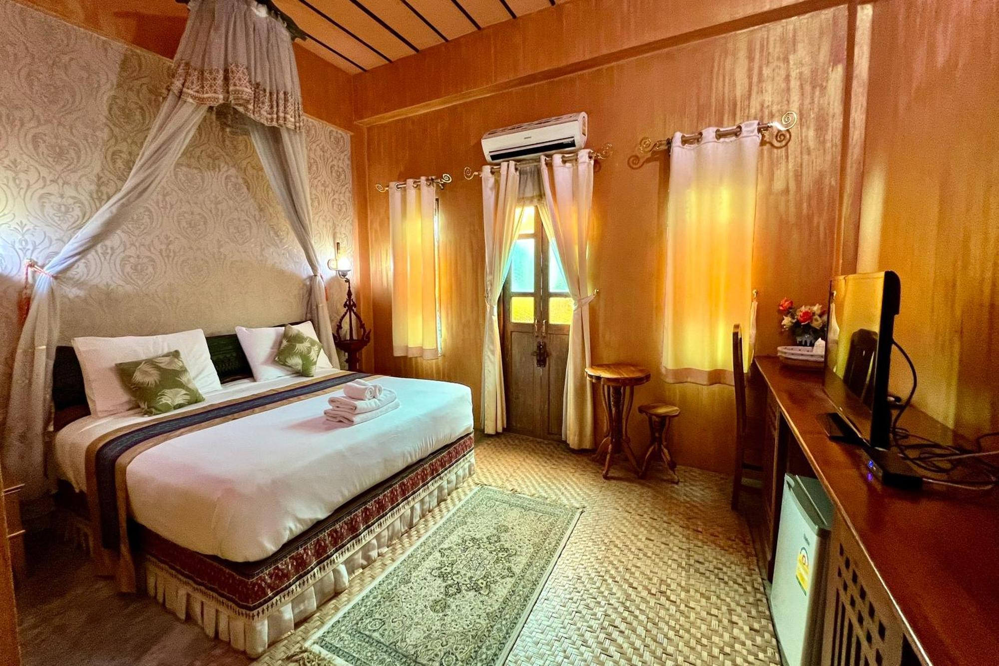 Amethyst Hotel Чиангмай Экстерьер фото