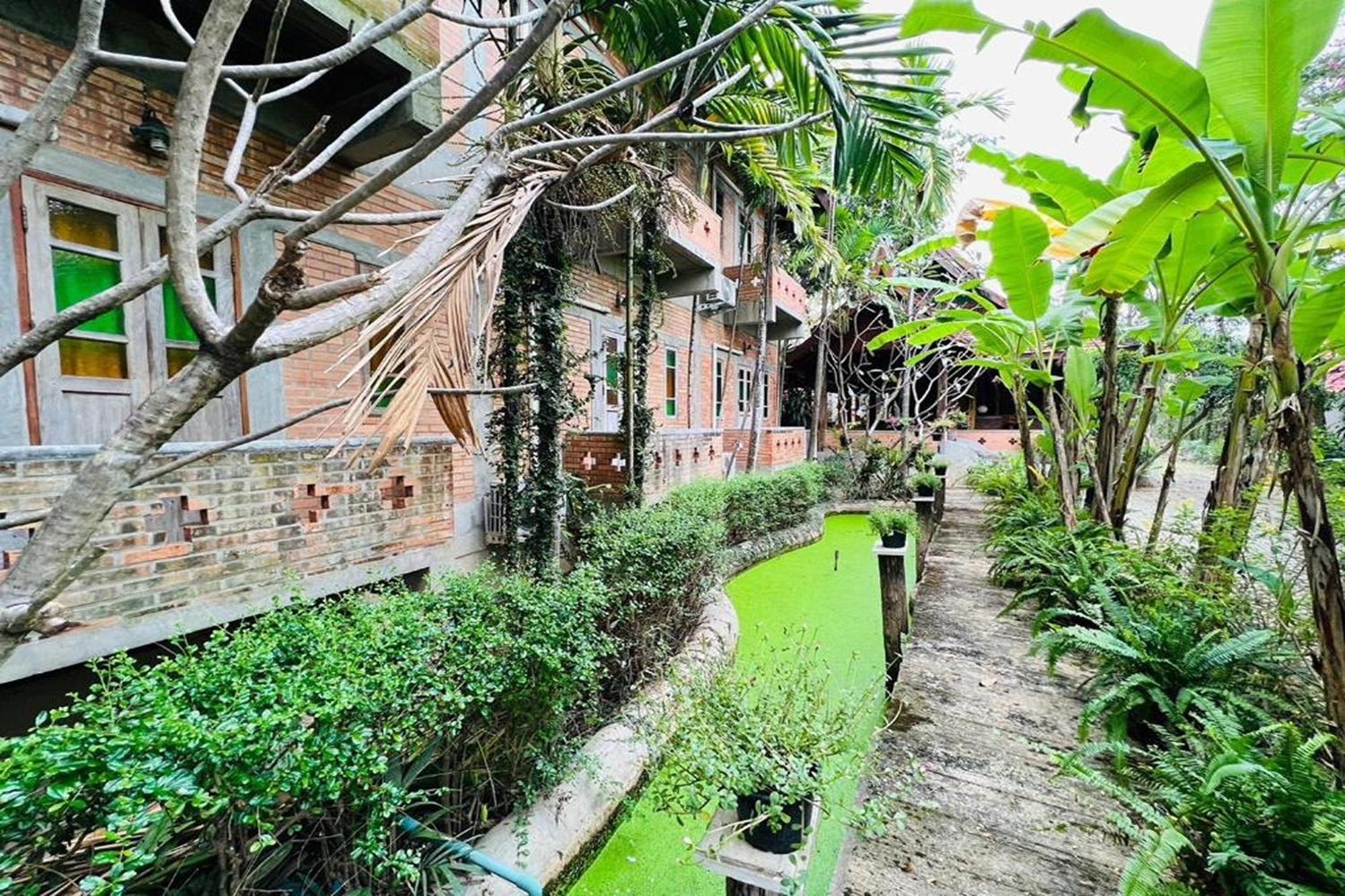 Amethyst Hotel Чиангмай Экстерьер фото